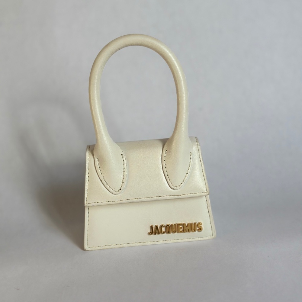 JACQUEMUS White Mini 'Le Chiquito' Crossbody Handbag in White Gold Leather